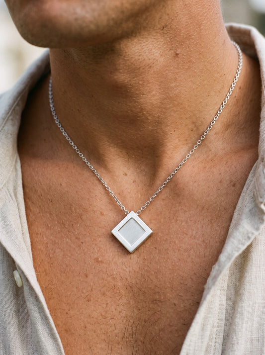 Prisma Link Pendant