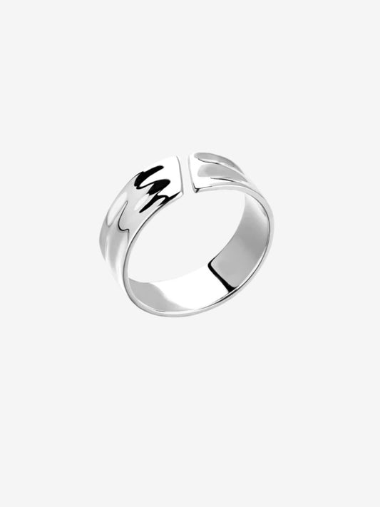 Men’s silver ring with textured design
