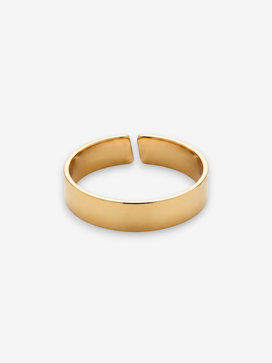 LOUVOND Orien ring in minimalist goudkleurig design met een open band voor dagelijkse elegantie.