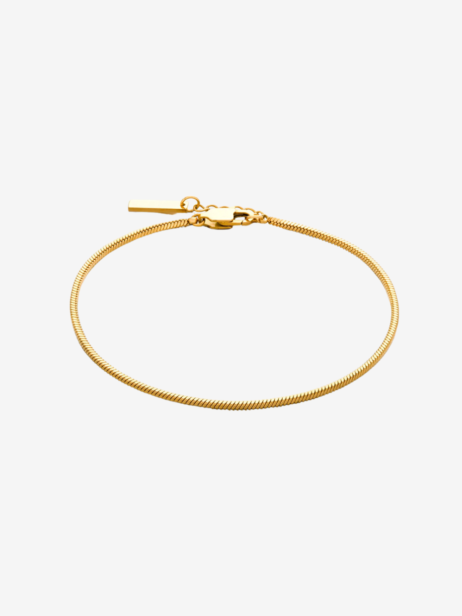 Sleek gold bracelet featuring a snake link design, made from waterproof stainless steel, lightweight and hypoallergenic — perfect for daily wear
